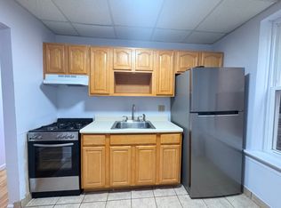 173 W 48th St APT 4, Bayonne, NJ 07002