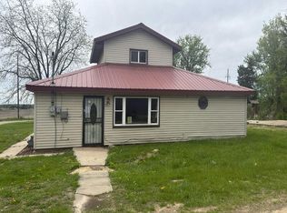 803 Memorial Blvd, Rockford, IL 61101