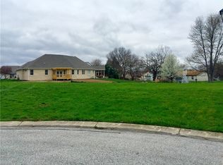 516 Parkhurst Ct, Greenwood, IN 46142