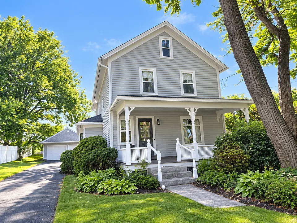 41 Cottage St
