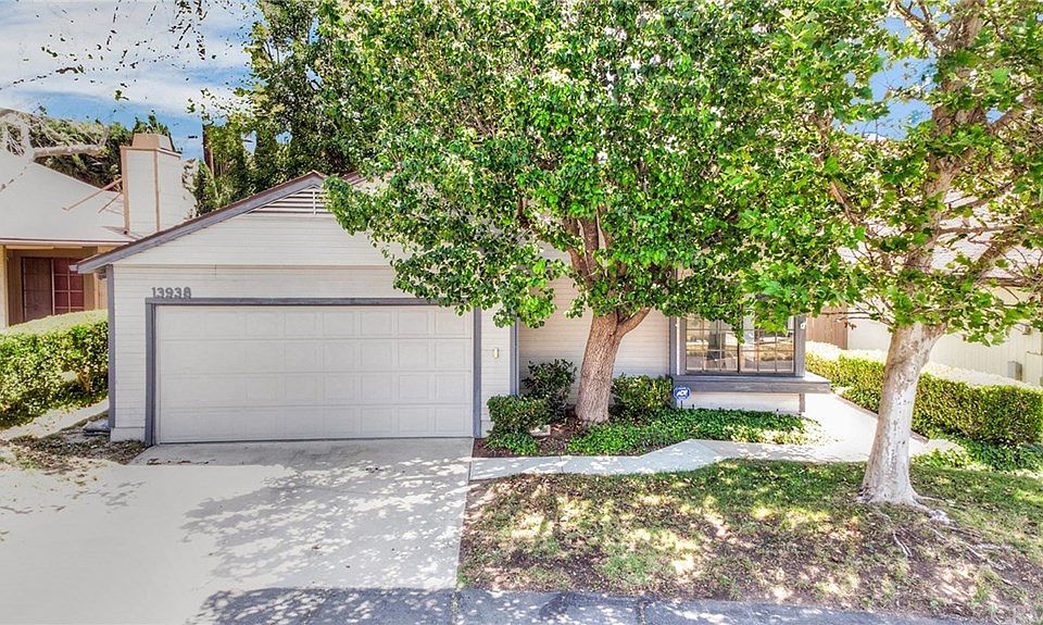 1st image of 13938 Olive Grove Ln