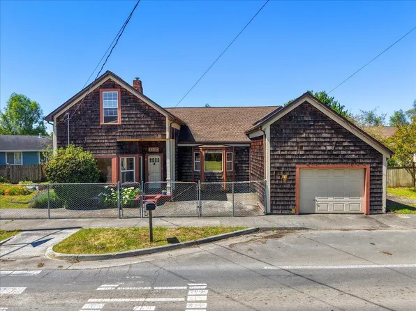 3245 W End Rd, Arcata, CA 95521