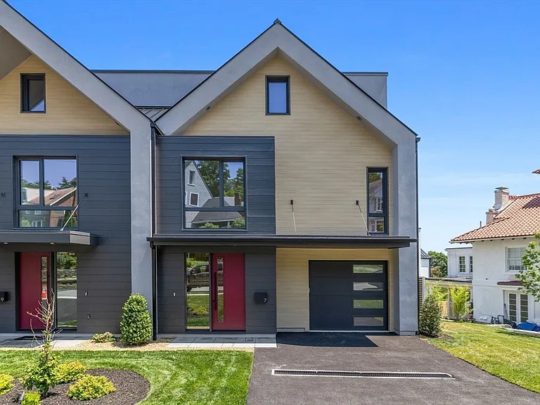 7 Algonquin Rd #1 — Photo 30