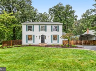 4605 Norris Ct, Chantilly, VA 20151