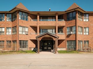 921 Armour Rd #218, Peterborough, ON K9H7K5