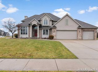 3749 Nicole Ct NW, Grand Rapids, MI 49534