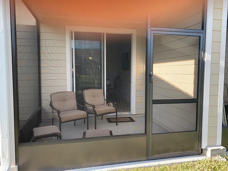 583 Richmond Dr — Photo 23