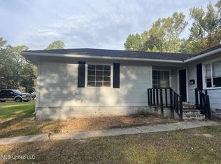 4107 Cedar St, Jackson, MS 39206