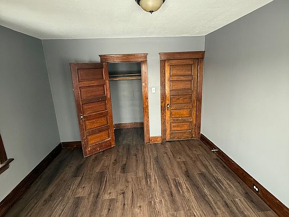 5th image of 296 Cleveland Ct