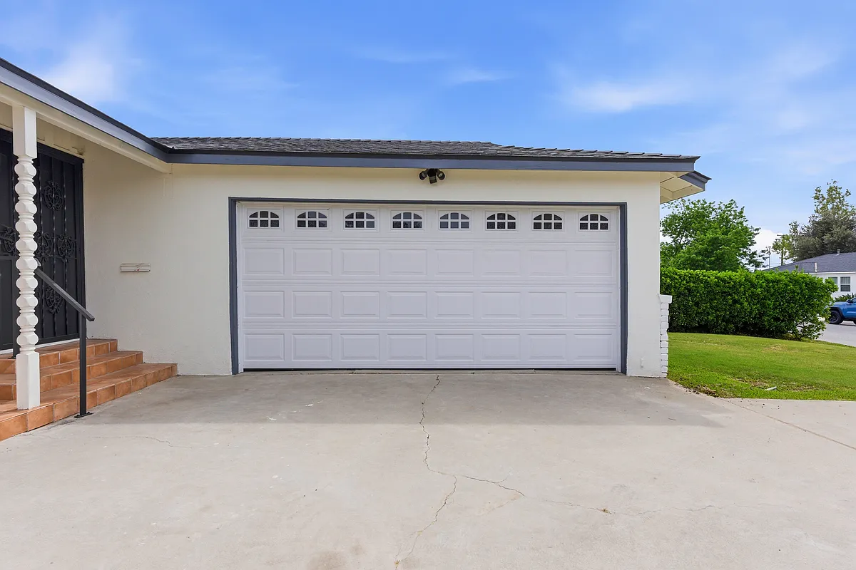 Building Photo - 1825 Manley Ave #1