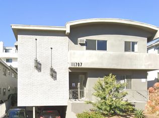 11707 Kiowa Ave, Los Angeles, CA 90049
