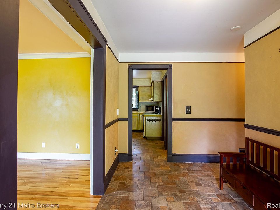 5262 Conifer Dr, photo 3