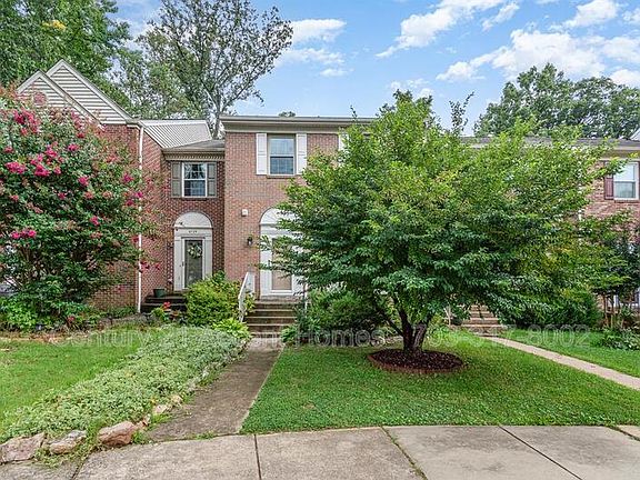 2nd image of 6727 Sunset Woods Ct