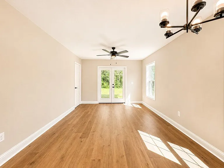 419 Madison Ave — Photo 14