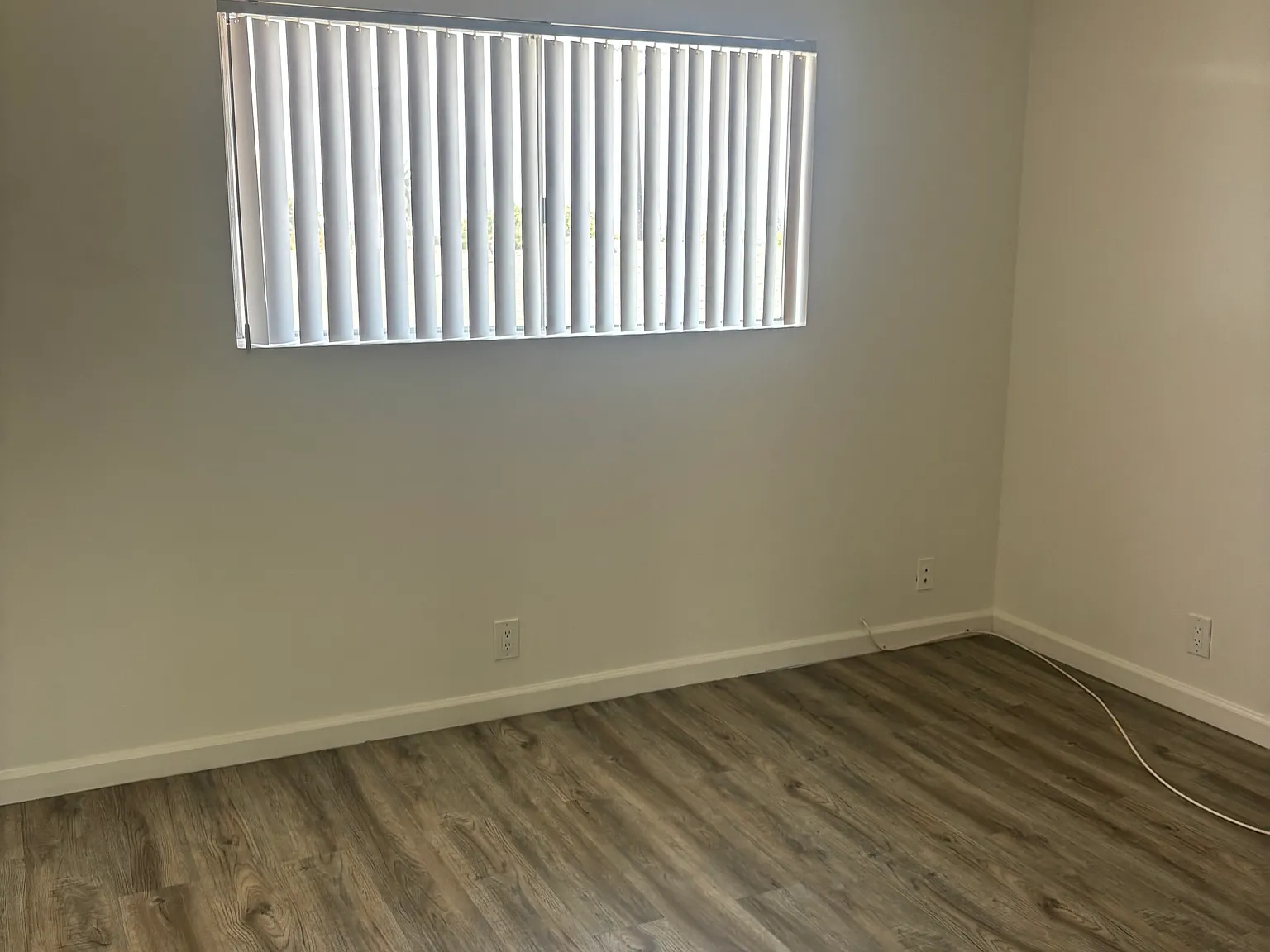 2 bed, 750 sqft, $2,100 — Photo 3