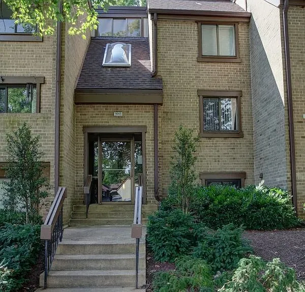 1645 Parkcrest Cir #101 — Photo 27