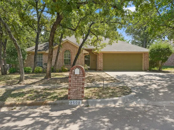 2508 Oak Park Dr, Denton, TX 76209