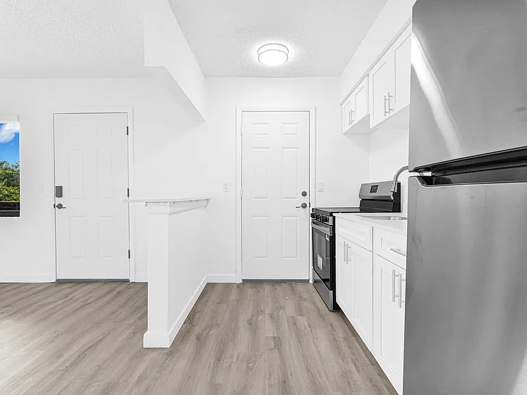 12085 W Dixie Hwy #209 — Photo 8