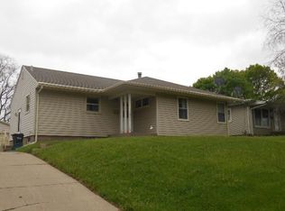 3117 W 3rd St, Davenport, IA 52804