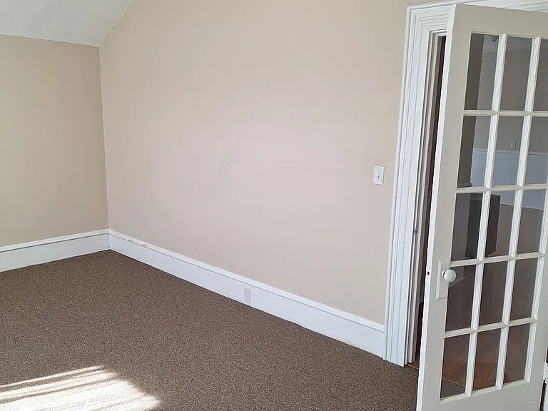53 Oxford St #3 — Photo 4