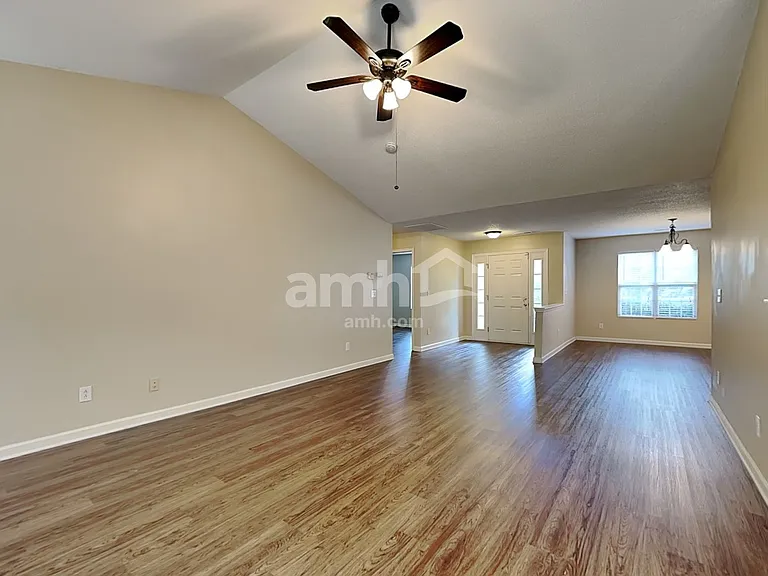 3087 Canterbury Park Dr — Photo 5