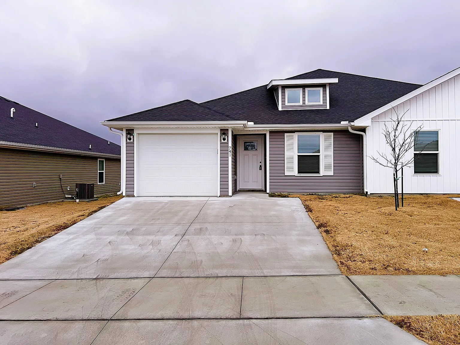3 bed, 1445 sqft, $1,399 — Photo 2
