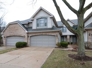 194 Springdale Ln, Bloomingdale, IL 60108