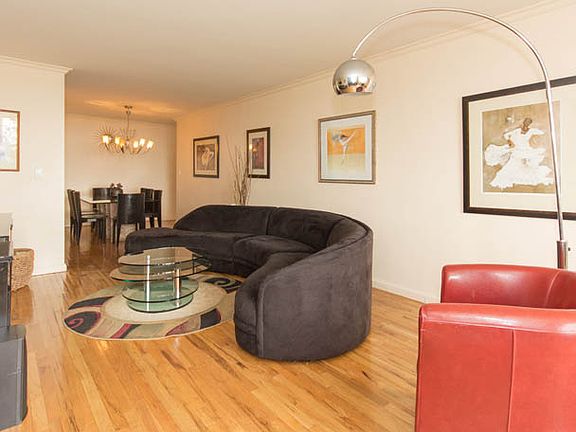 2nd image of 5800 Arlington Ave APT 6U