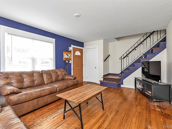 3rd image of 16 Fairfield Avenue