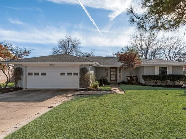 2923 Southridge Dr, Grapevine, TX 76051