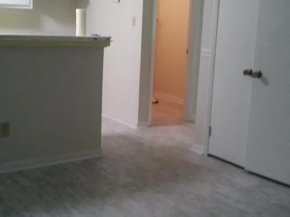 5737 E Bramblegate Rd, Greensboro, NC 27409