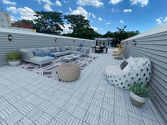 Rented by Swythe, Inc. | media 32