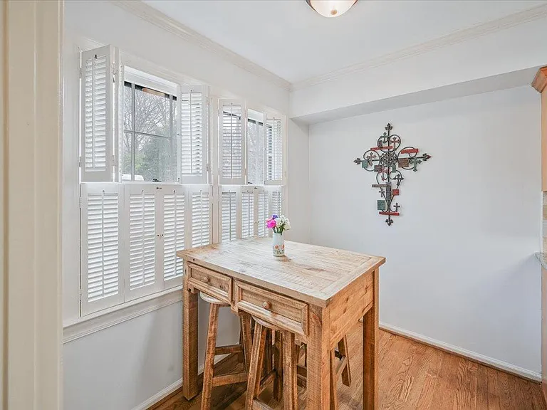 206 Westchase Dr — Photo 12