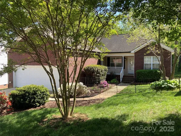2339 Wednesbury Ct, Kannapolis, NC 28083
