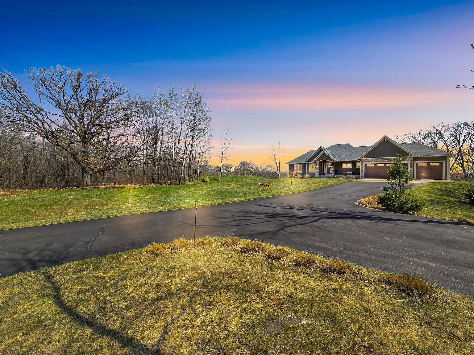21397 Crimson Ct, Lakeville, MN 55044 | Zillow