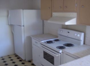 4807 Gautier St, Moss Point, MS 39563