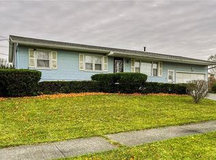 66 Nisa Ln, Gates, NY 14606