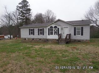 5504 Hidden Oaks Dr, Bessemer City, NC 28016