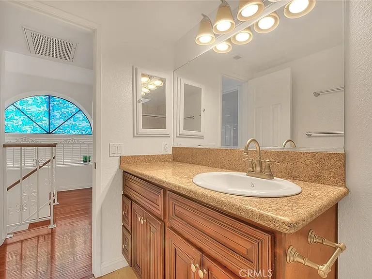 319 N Lincoln Ave #A — Photo 33