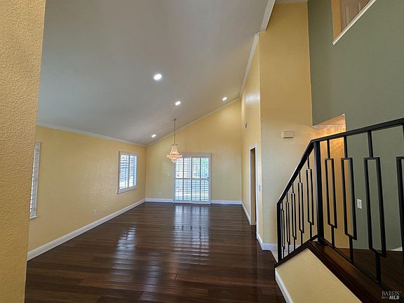 4th image of 1230 Locust Drive