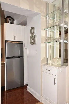 Sold by Green Line Realty | media 17