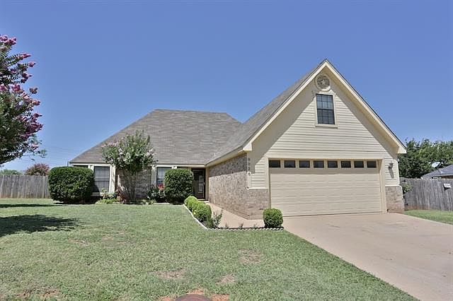 1st image of 8026 Weehunt Ct