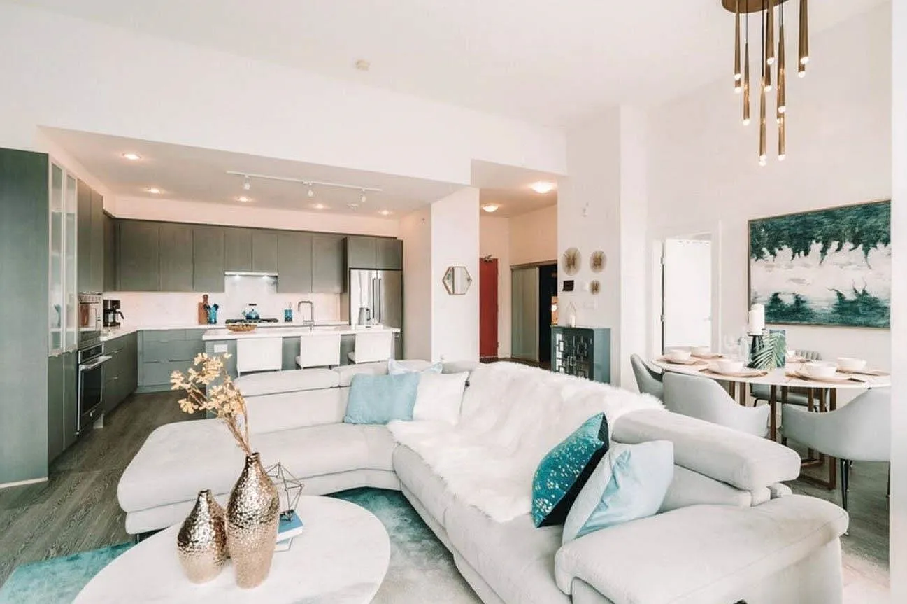 2 bed, 1175 sqft, $5,300 — Photo 2