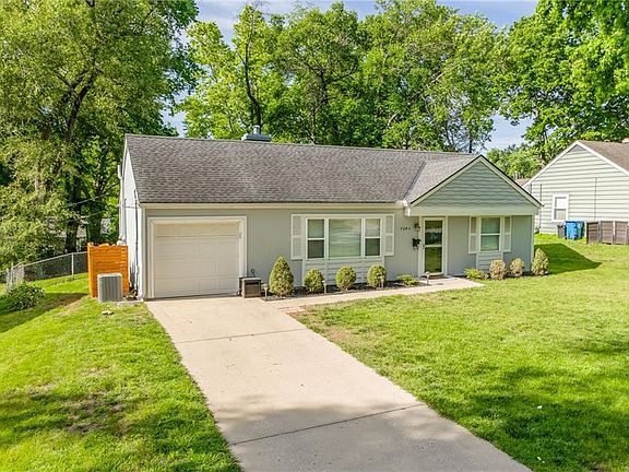 3rd image of 7645 Rainbow Dr