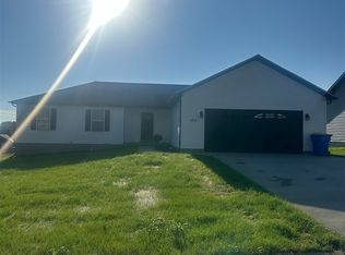 484 Lansing Ln, Bowling Green, KY 42101