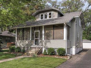 740 Garland Pl, Des Plaines, IL 60016