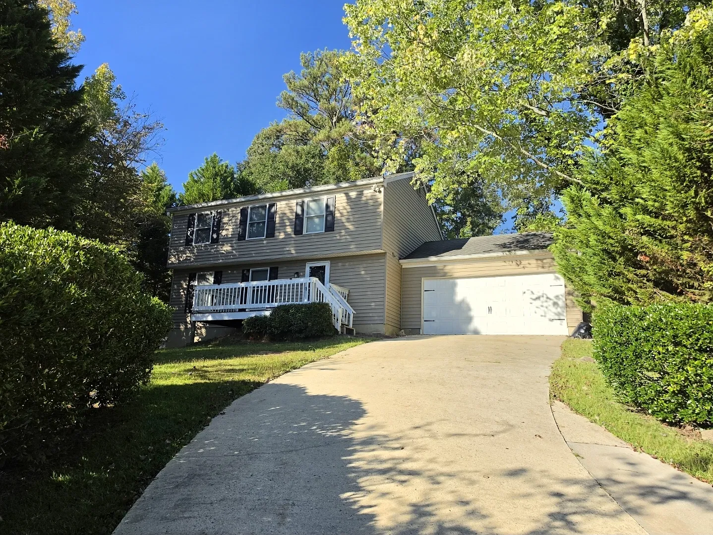 132 Kings Ridge Drive - 1 — Photo 2