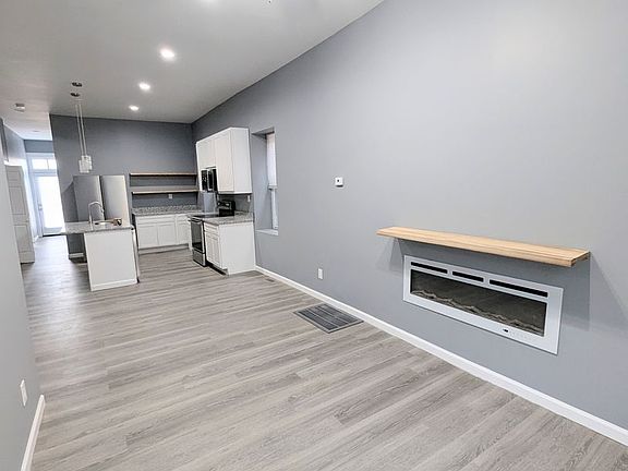 3rd image of 3438 Oregon Ave #2