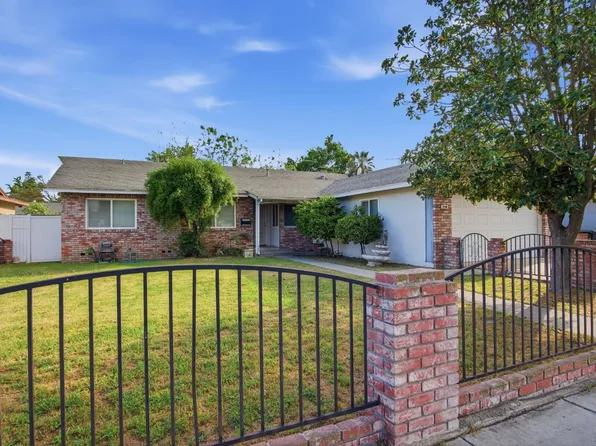 1436 Montclair Dr, Modesto, CA 95350