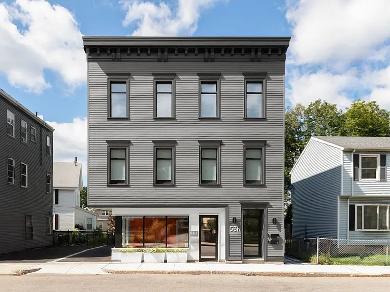 53 1/2 Harvard St #2 — Photo 16